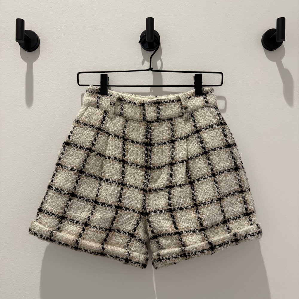 Anime Bing Tweed Becky Shorts size 2 (32)